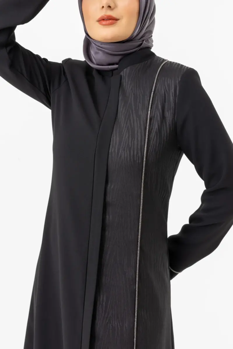 Siyah Tek Tarafı Jakarlı Hakim Yaka Gizli Fermuarlı Tesettür Ferace ZRNY 5505-25 - 8