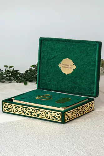 Special Elif Vav Plexi Decorated Gift Velvet Covered Boxed Quran Kerim Green - İhvan (1)