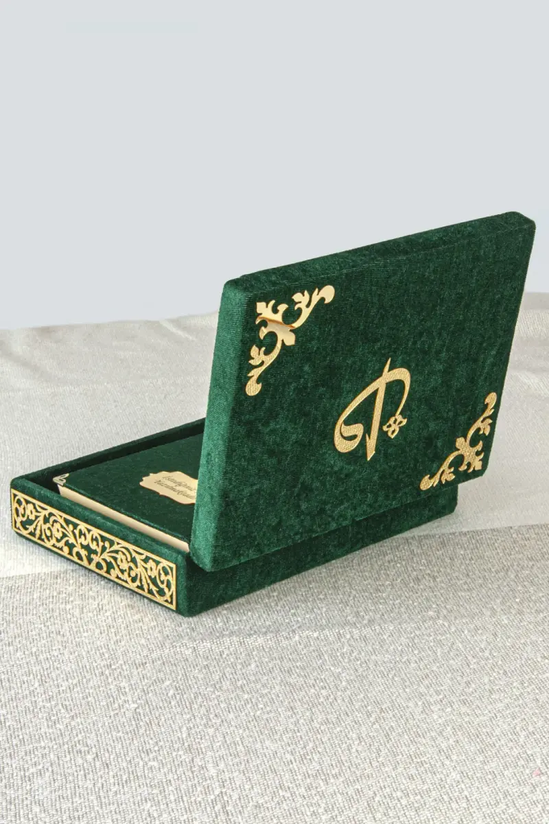 Special Elif Vav Plexi Decorated Gift Velvet Covered Boxed Quran Kerim Green - 4