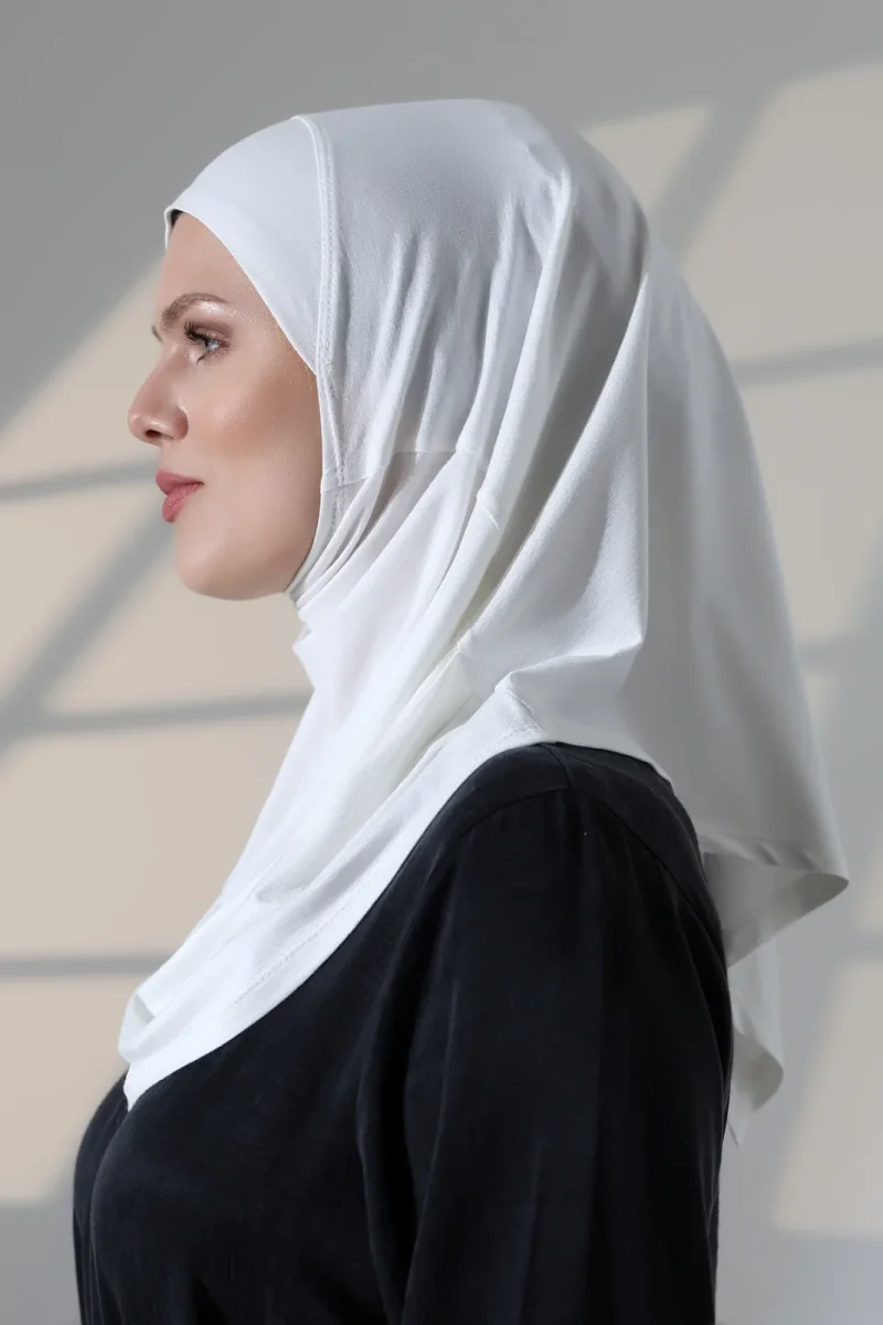 Tek Parça Pratik Namaz Başörtüsü, Hazır Geçmeli Tesettür Şal - Beyaz - 4