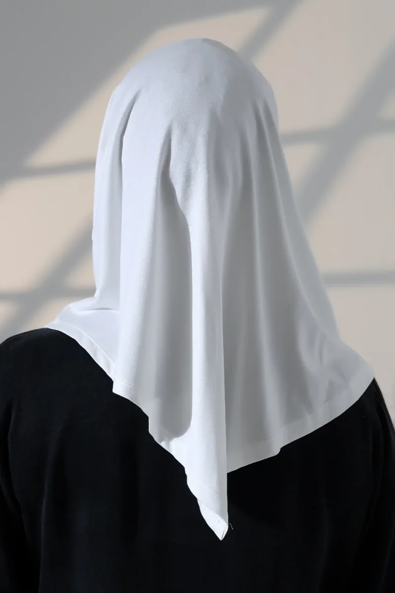 Tek Parça Pratik Namaz Başörtüsü, Hazır Geçmeli Tesettür Şal - Beyaz - 8