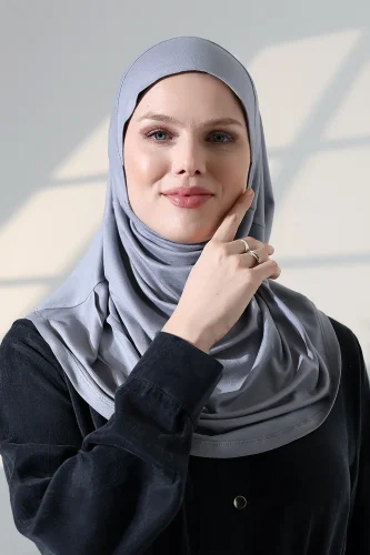 Tek Parça Pratik Namaz Başörtüsü, Hazır Geçmeli Tesettür Şal - Gri - 5