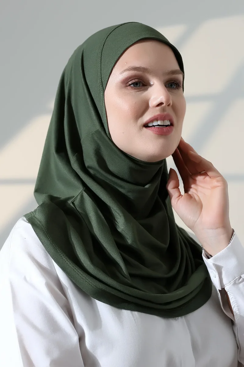 Tek Parça Pratik Namaz Başörtüsü, Hazır Geçmeli Tesettür Şal - Yeşil - 6