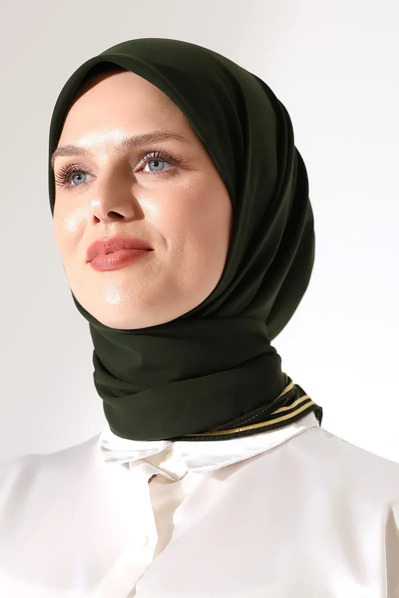 Tesettür Biyeli Bürümcük Düz Şifon Eşarp - Haki Yeşil - 2