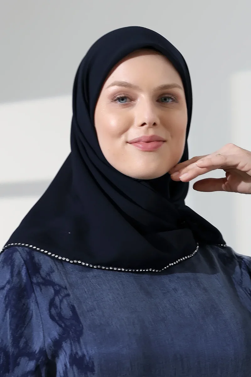 Tesettür Taş Detaylı Düz Şifon Eşarp - Lacivert - 1