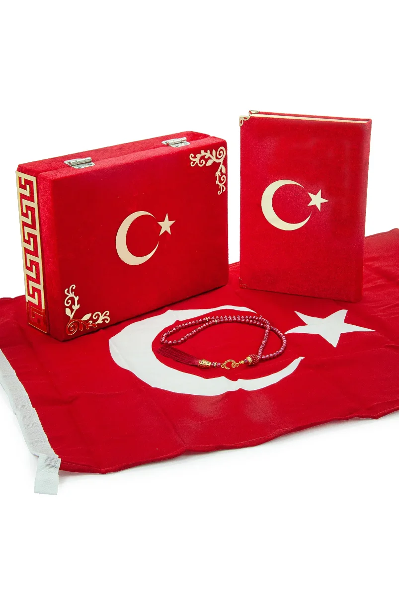 Türk Bayraklı Kuranı Kerim Hediyelik Set – Pleksi Süslemeli Kadife Kutu, Bayrak ve Tesbih - 2