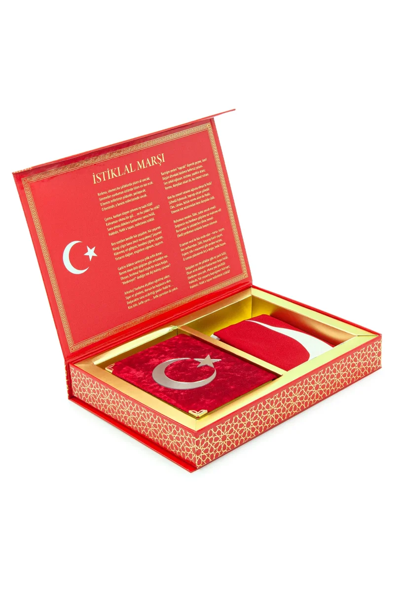 Türk Bayraklı Kutulu Ay Yıldızlı Kadife Kaplı Kuranı Kerim Türk Bayrağı Hediye Seti - 2