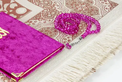 Velvet Yasin Book Bag Size Prayer Rug Rosary Boxed Fuchsia - 3