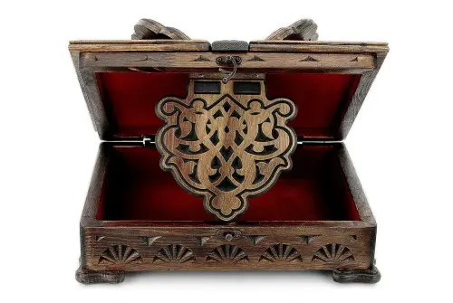 Wooden Rahle Table Top With Special Chest - 7