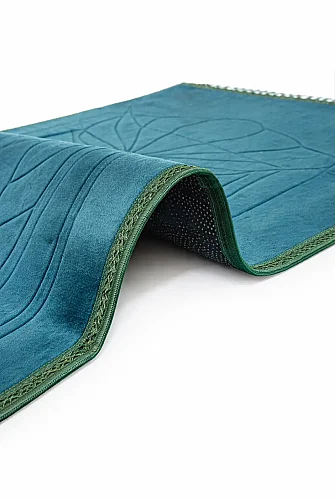 Yumuşak Kadife Dokulu Mihrap Desenli Peluş Seccade Yeşil - 4