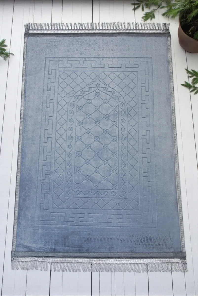 Yumuşak Kadife Dokulu Peluş Seccade Gri - 2